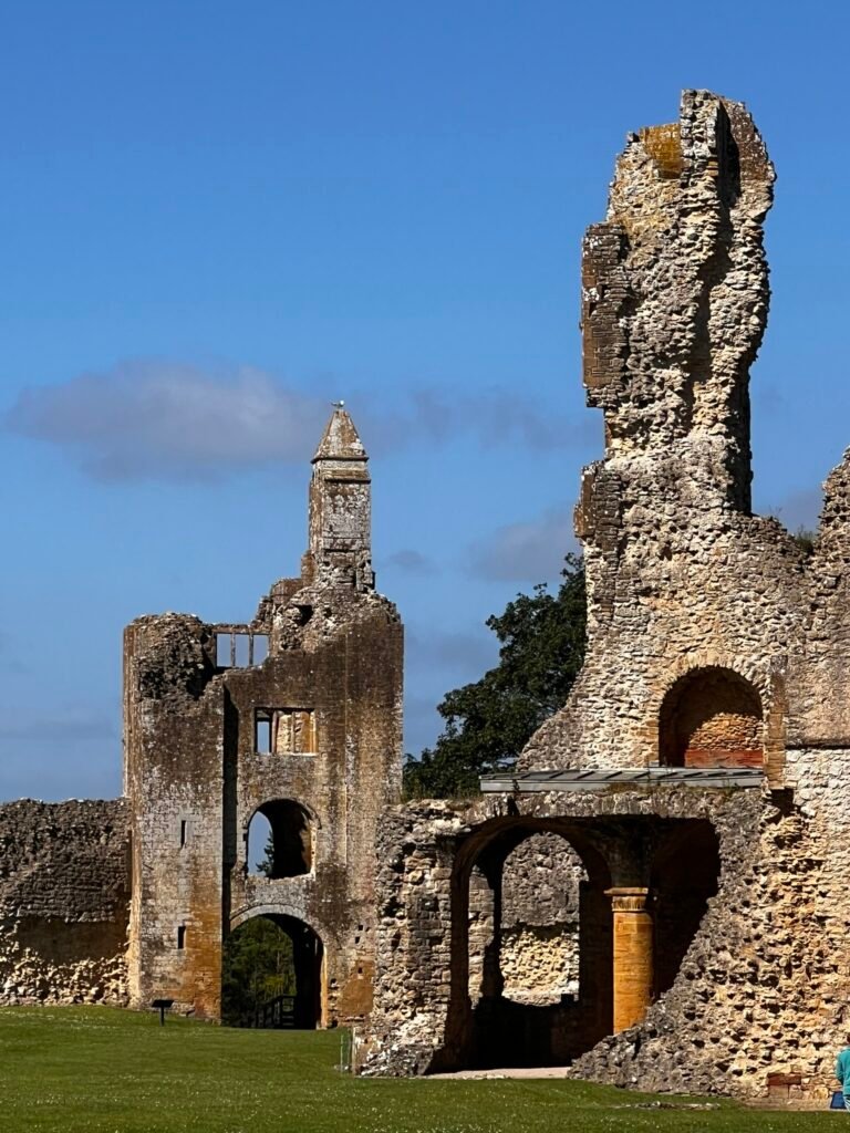 medieval-ruins.jpg Gatehouse and surviving medieval ruins at Sherborne Old Castle